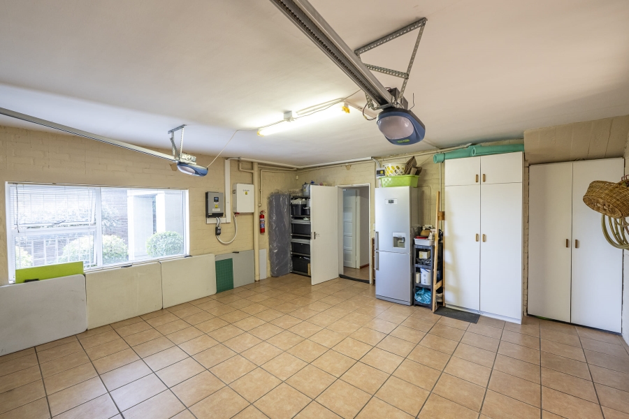5 Bedroom Property for Sale in Protea Heights Western Cape